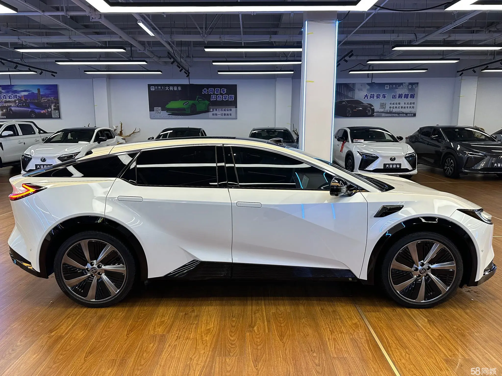 Toyota bZ5 2025 #4 Toyota bZ5 2025 car image #4