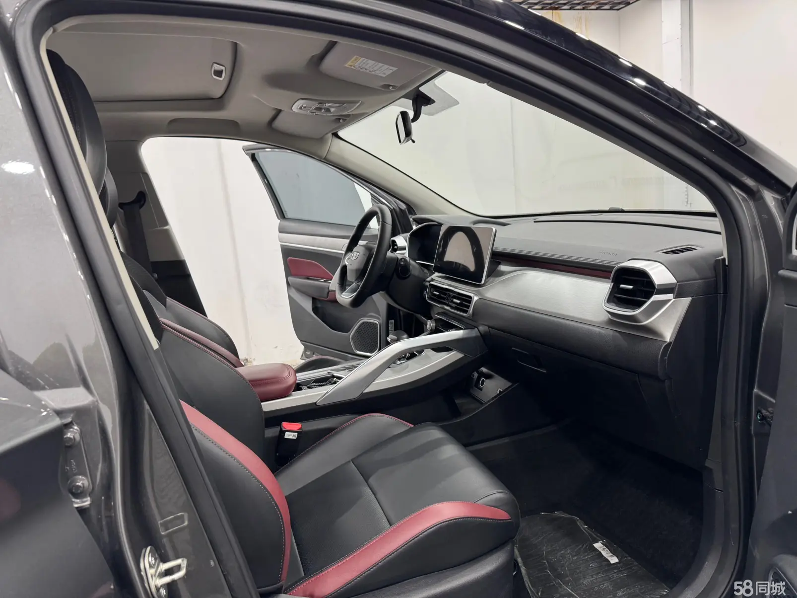 GEELY Coolray 2021 car image #4