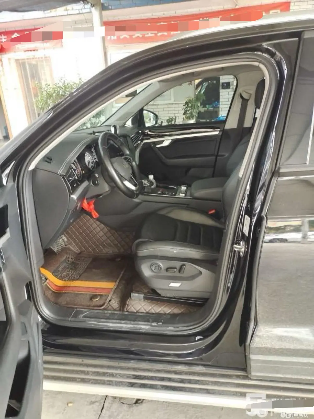 Volkswagen Touareg 2020 car image #4