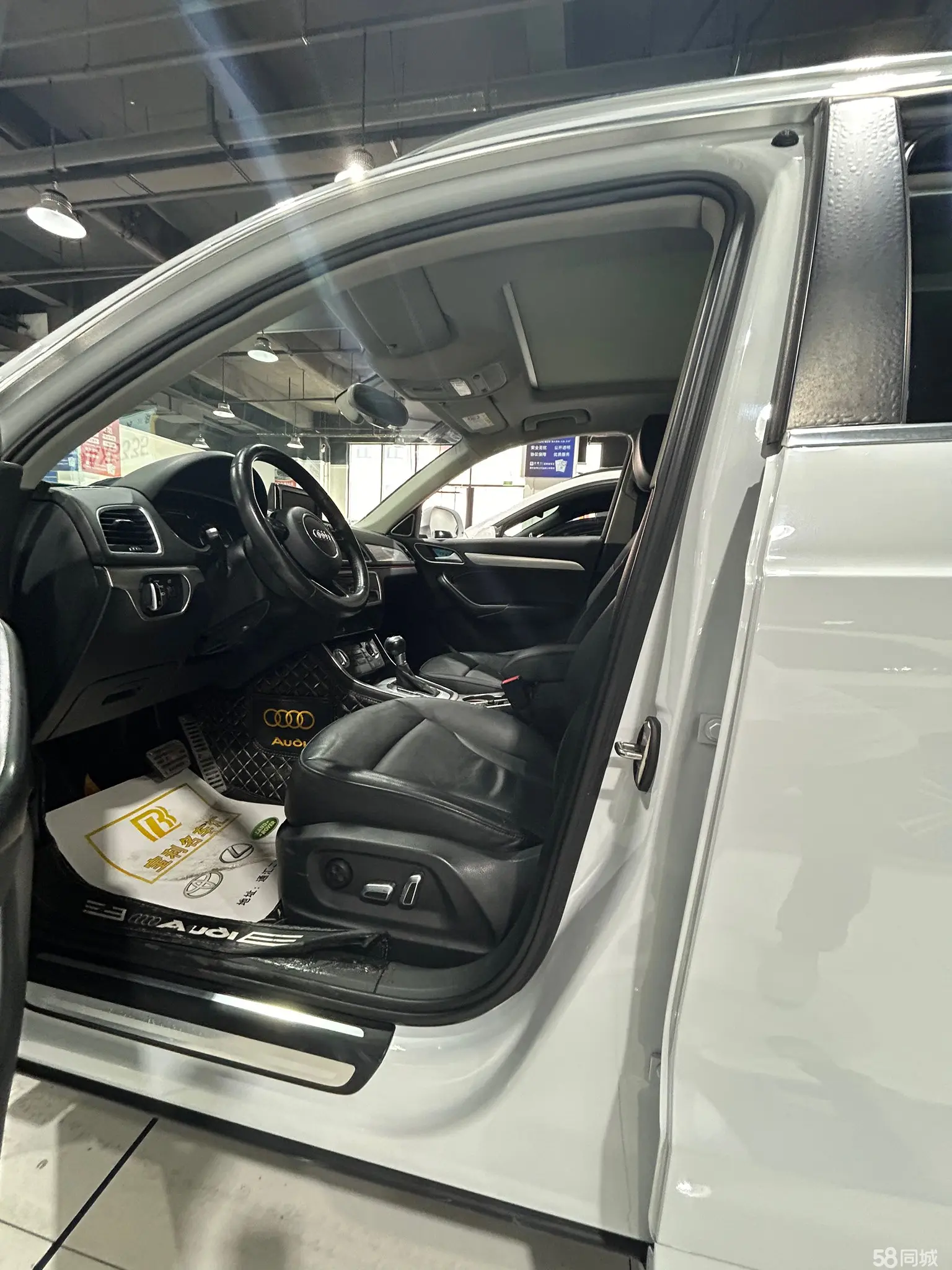 Audi Q3 2016 car image #4