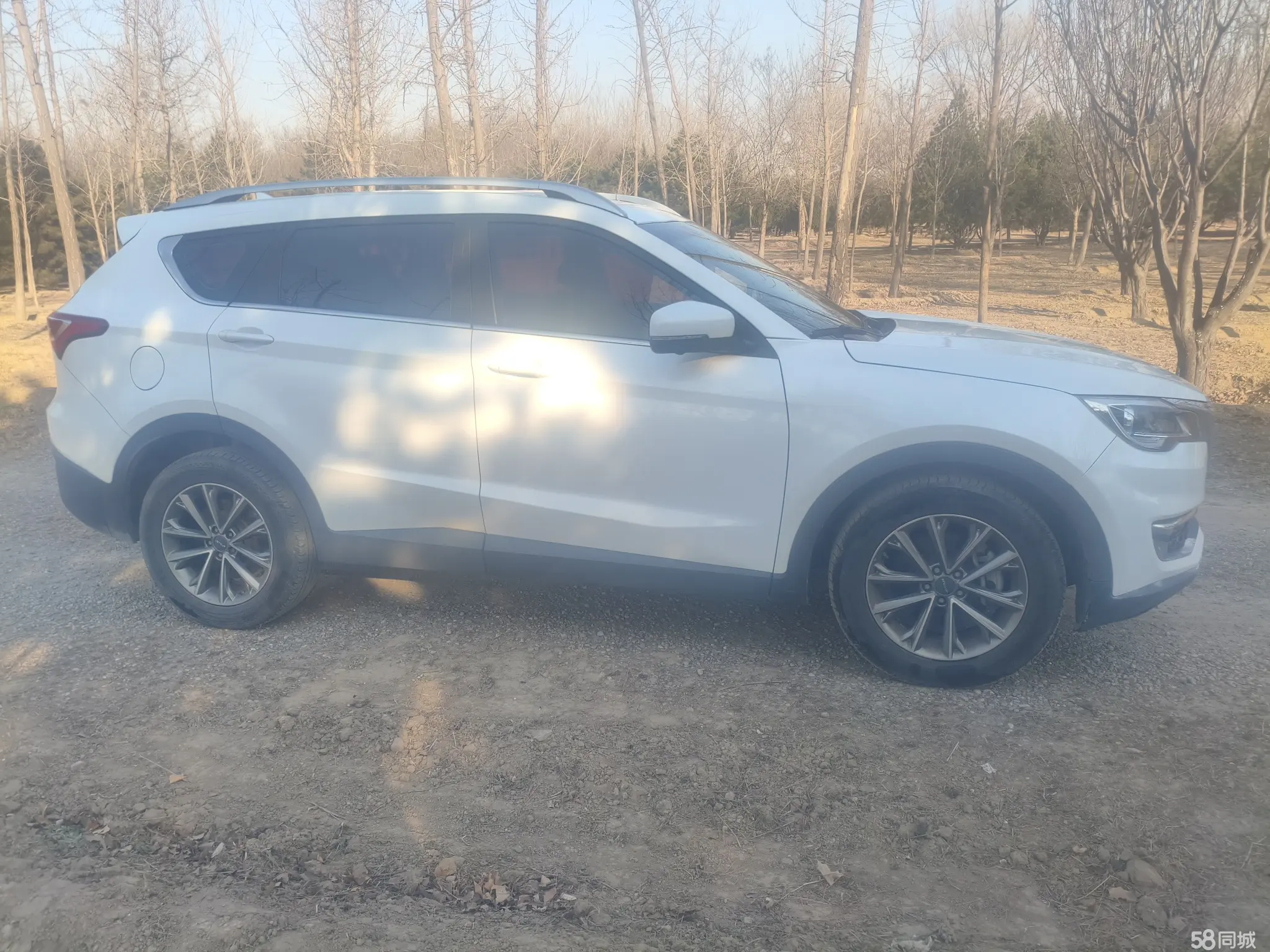 Jetour X70 2019 #4 Jetour X70 2019 صورة سيارة #4