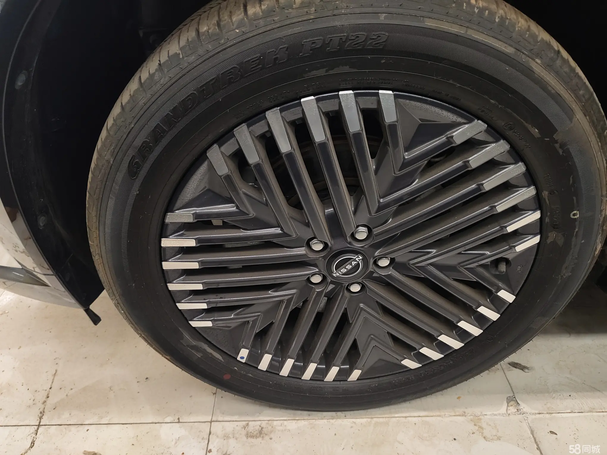 Nissan Pathfinder 2024 car image #4