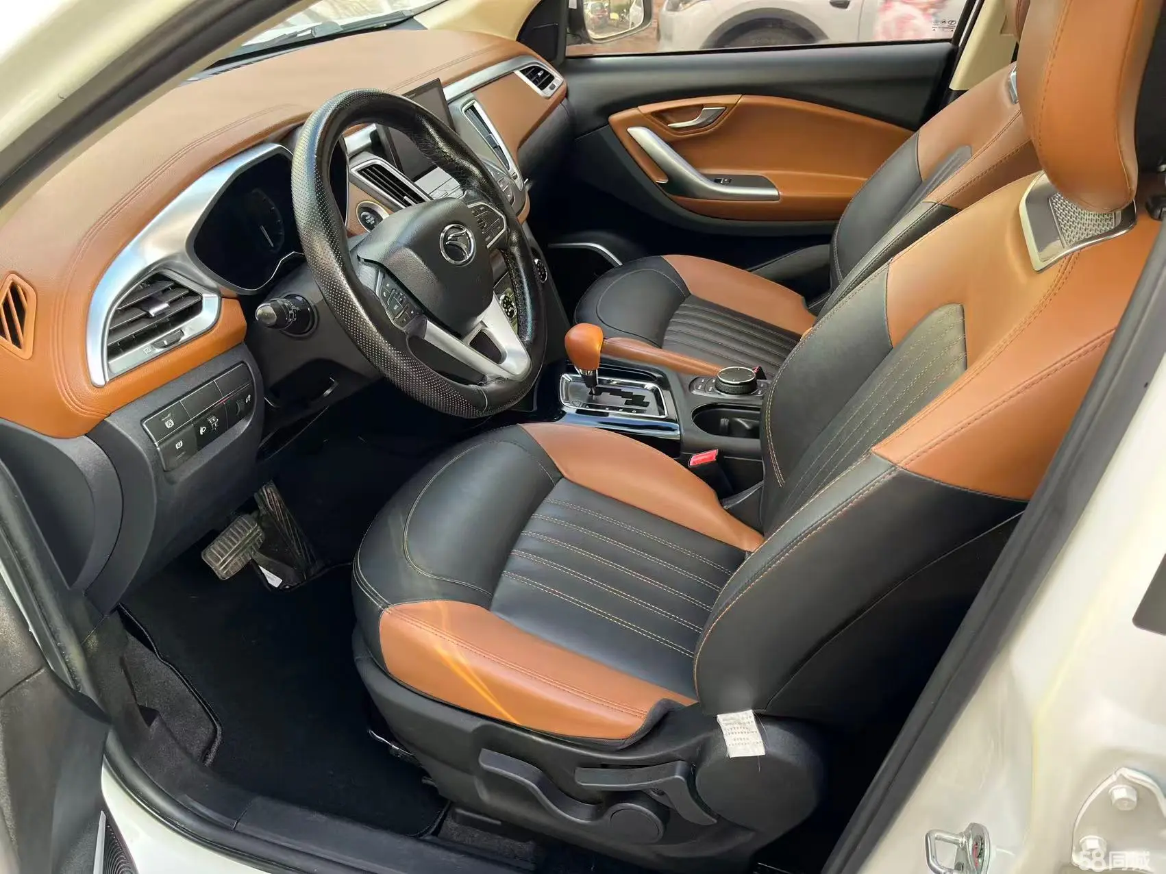 Soueast DX7 2016 #4 Soueast DX7 2016 car image #4