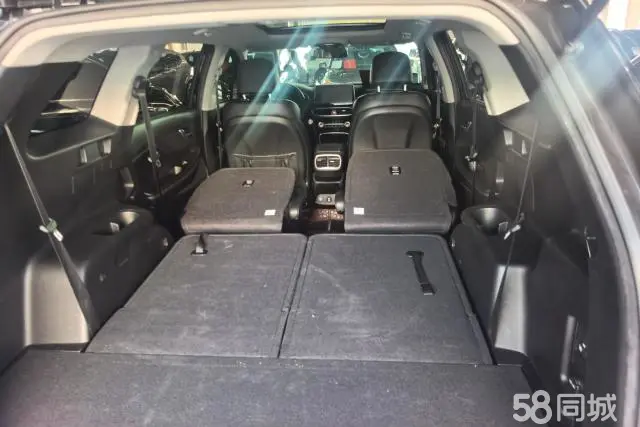 Hyundai Santa Fe 2022 car image #4