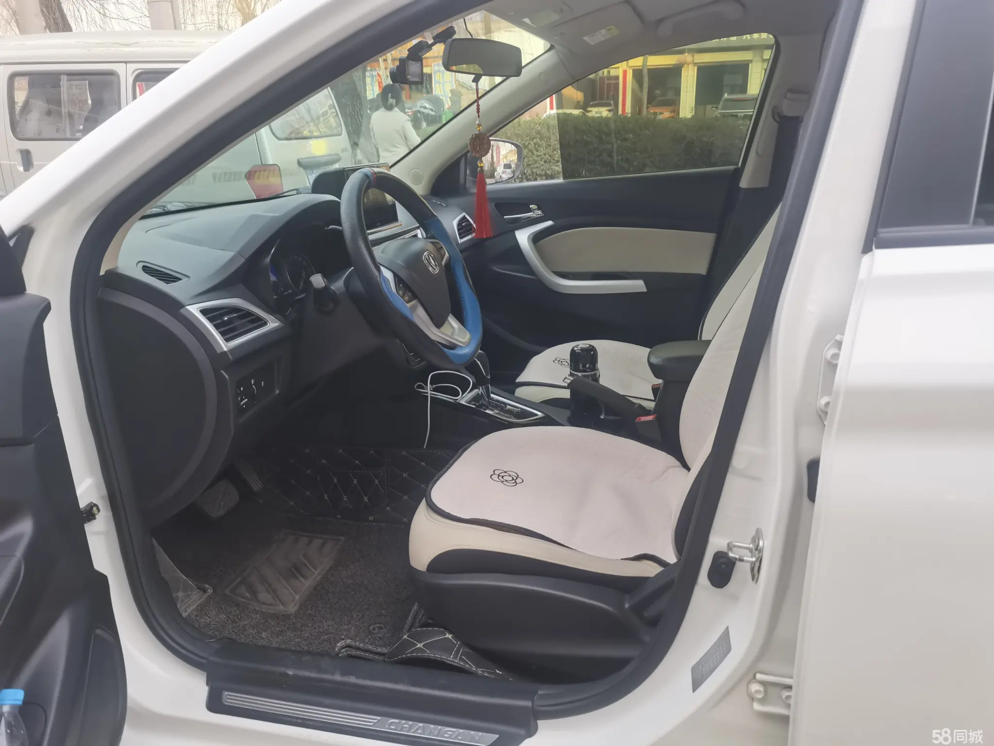 Changan Alsvin V7 2018 #4 Changan Alsvin V7 2018 car image #4