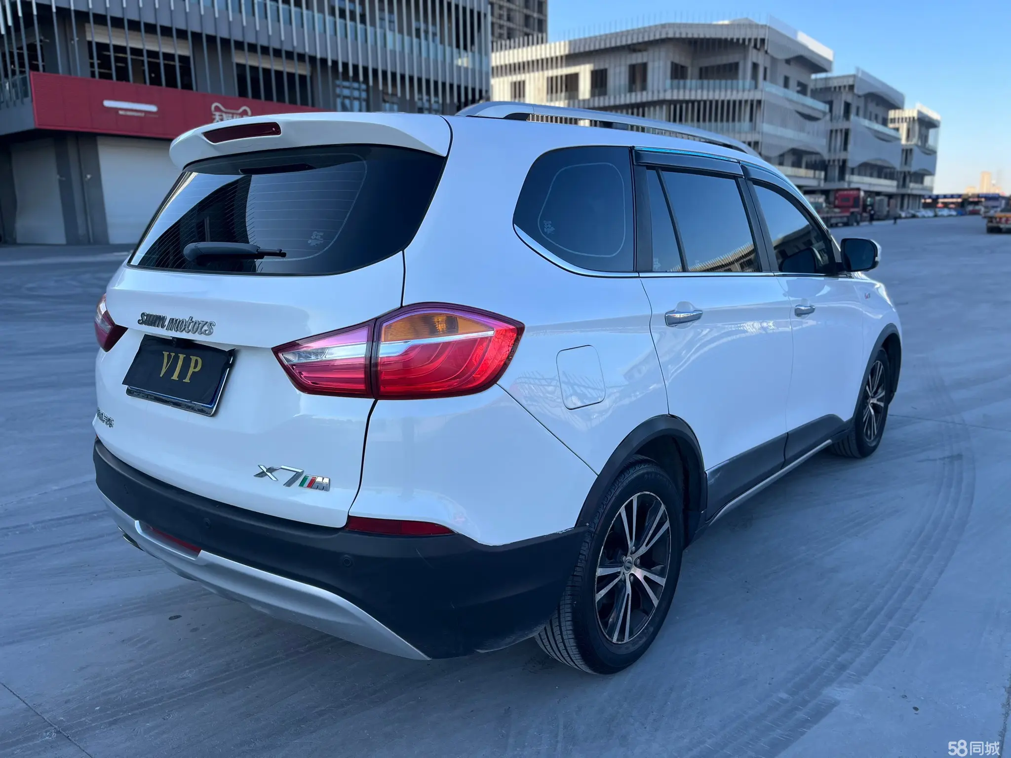 SWM斯威汽车 SWM斯威X7 2018 汽车图片 #4