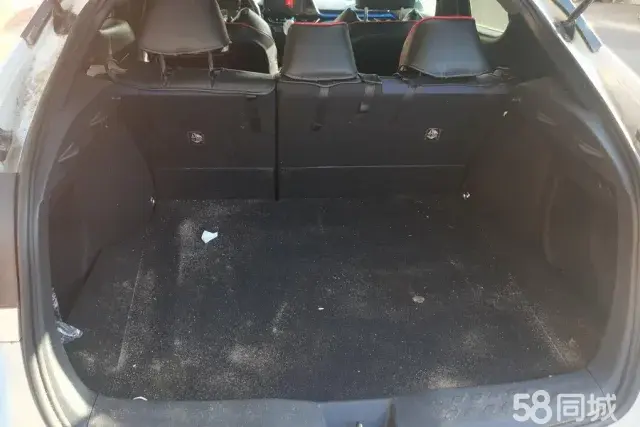 Toyota C-HR 2019 immagine di auto #4