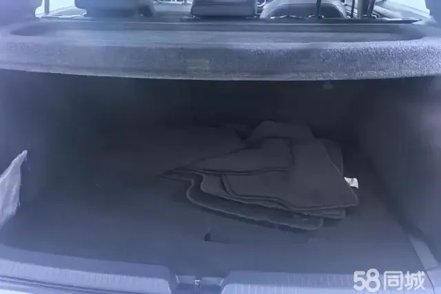 Volkswagen Golf 2024 car image #4
