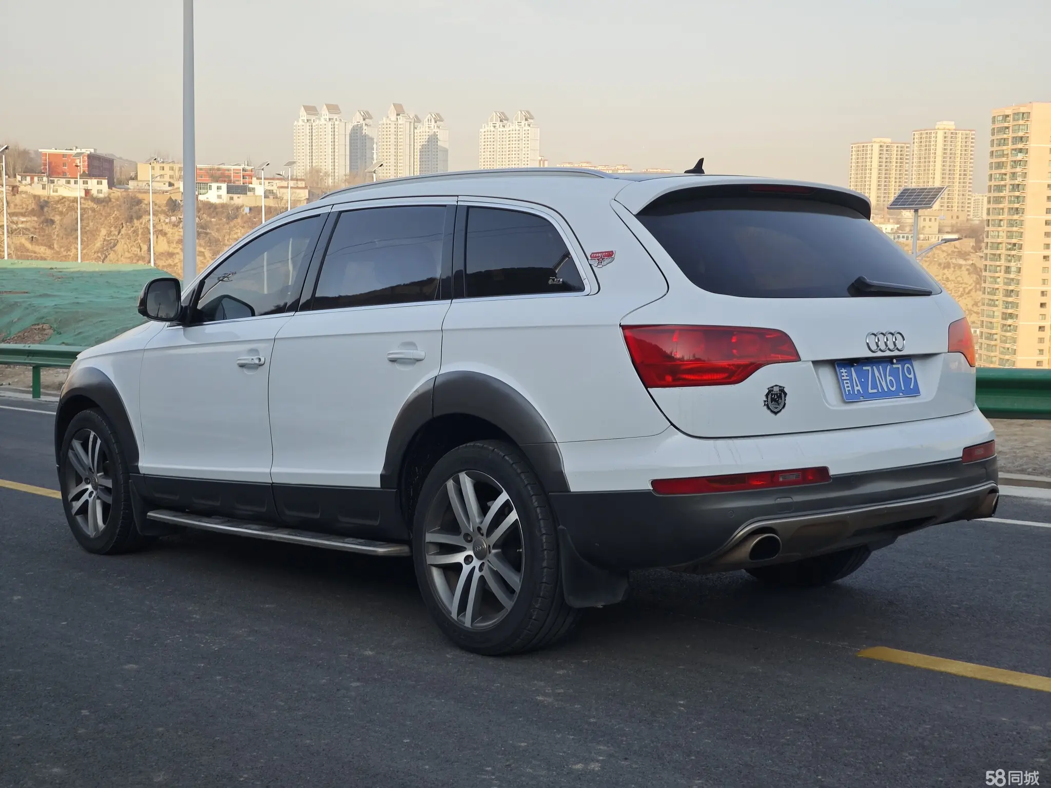 Audi Q7 2009 car image #4