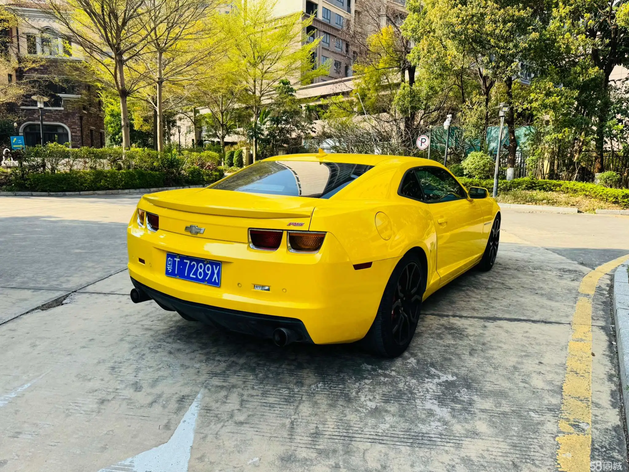 Chevrolet Camaro 2011 #4 Chevrolet Camaro 2011 car image #4