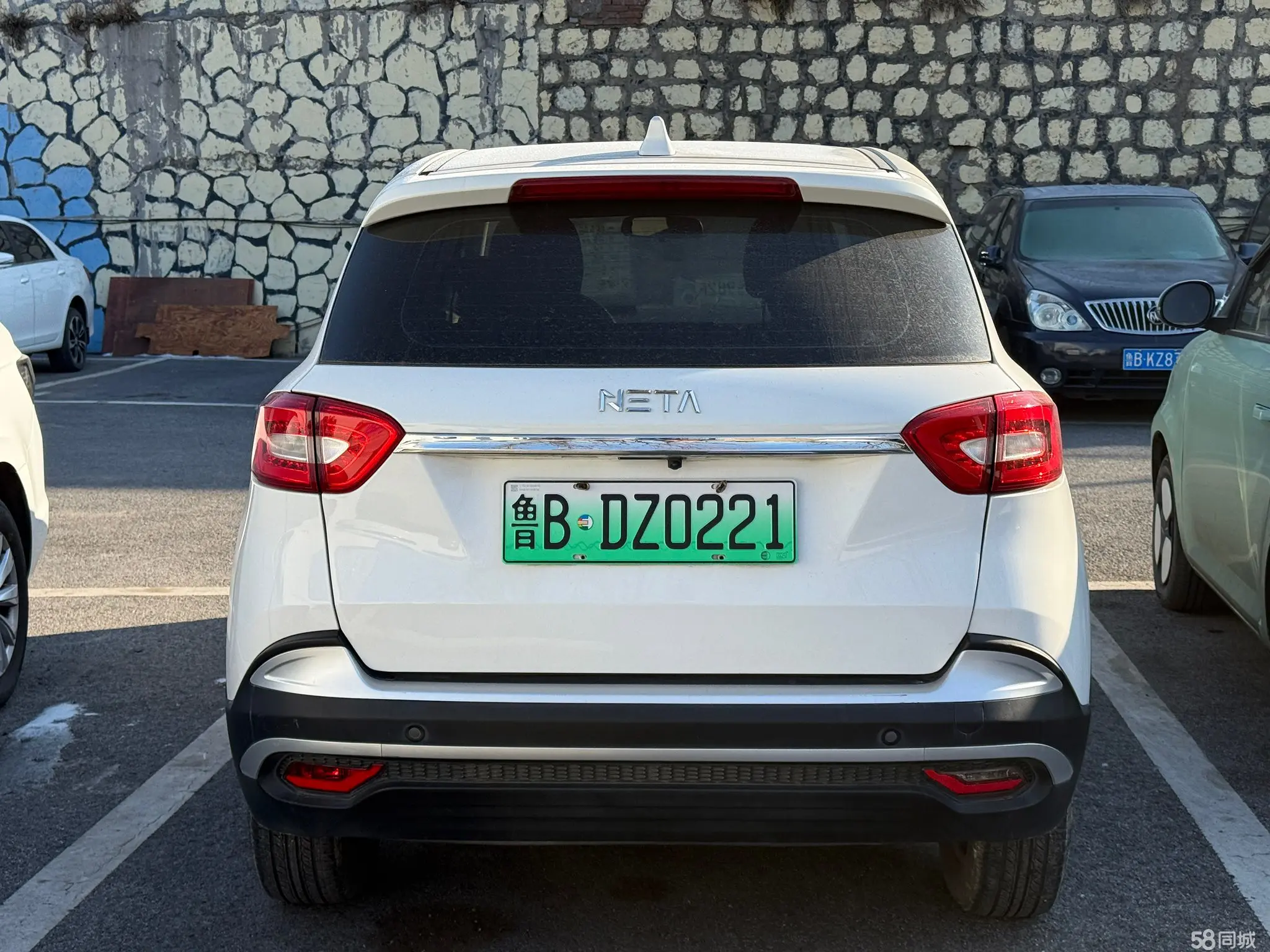 哪吒汽车 哪吒N01 2020 汽车图片 #4