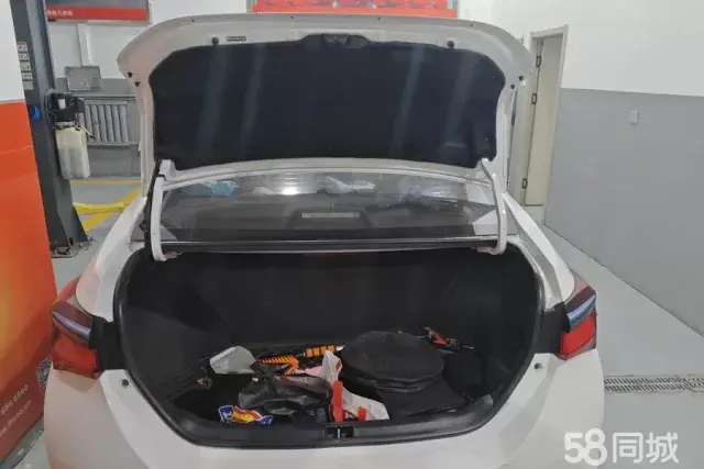 Toyota Corolla Hybird E+ 2020 immagine di auto #4