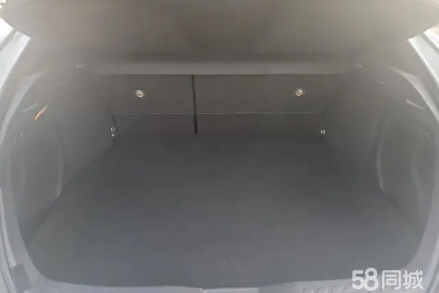 Toyota C-HR 2022 car image #4