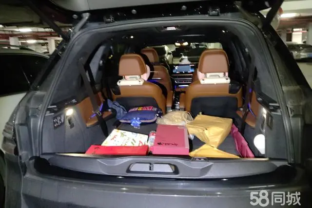 BMW X7 2023 car image #4