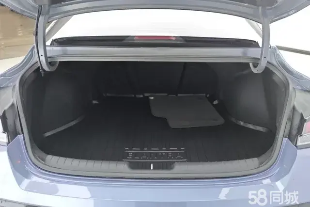 Hyundai Elantra 2025 car image #4