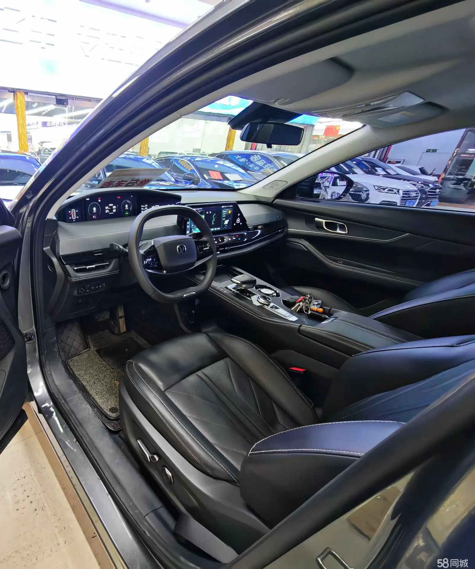 Changan UNI-K iDD 2023 car image #4