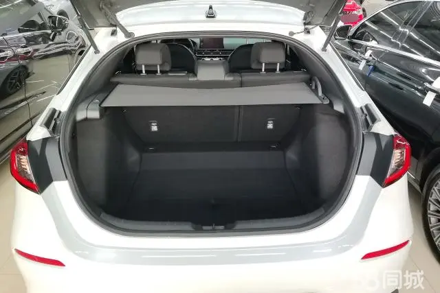 Honda Civic 2022 car image #4