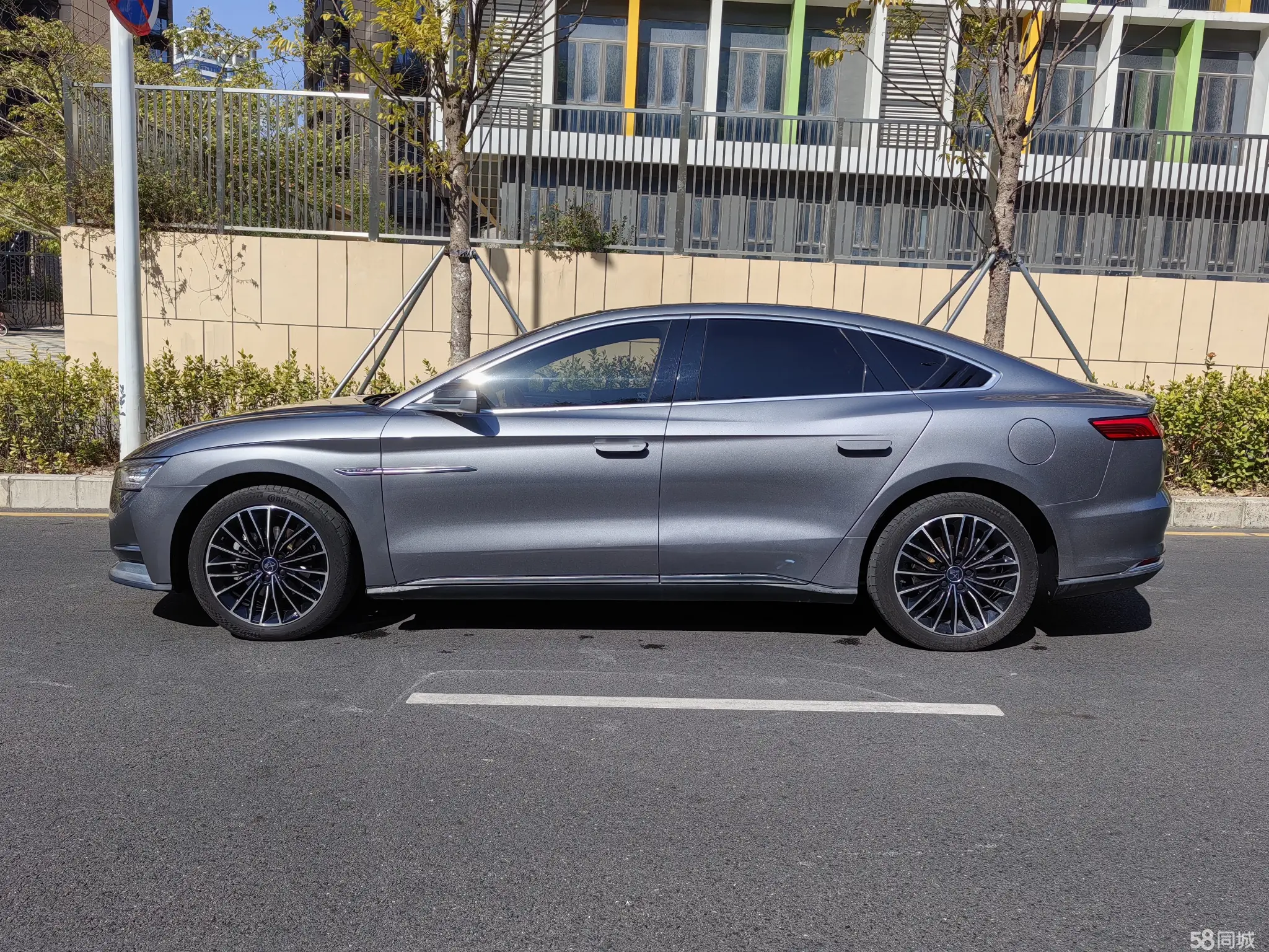 BYD Han 2020 #4 BYD Han 2020 car image #4