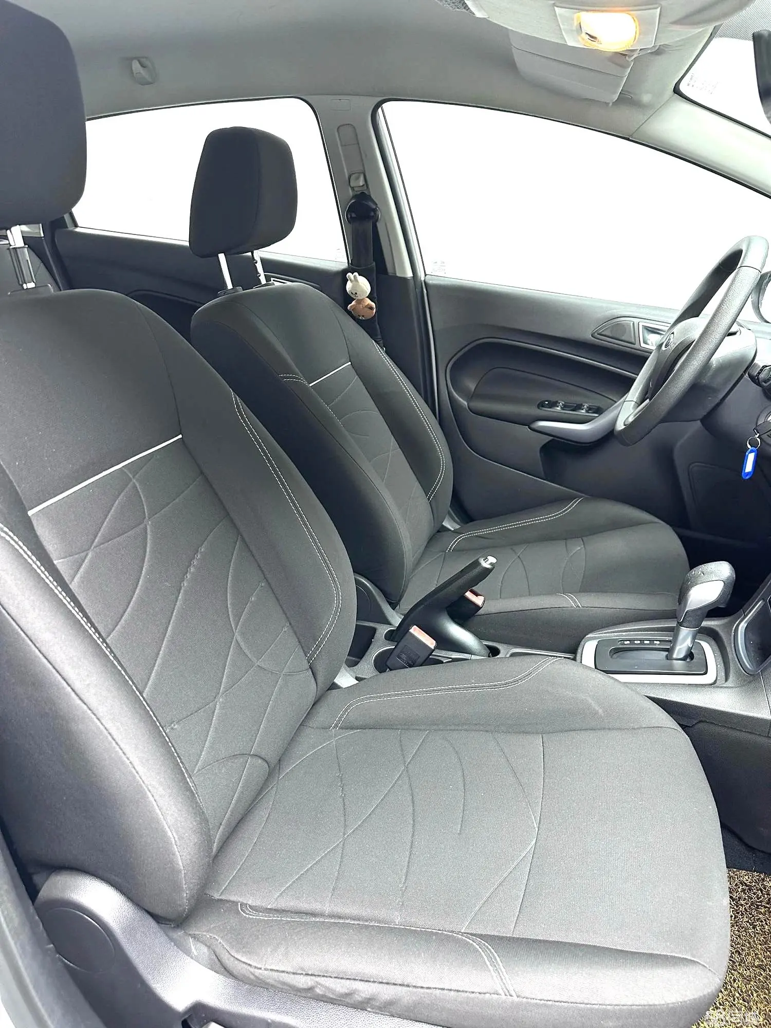 Ford Fiesta 2013 car image #4