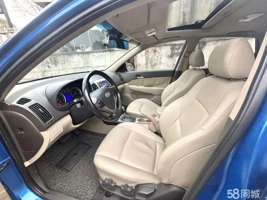 Hyundai i30 2010 car image #4