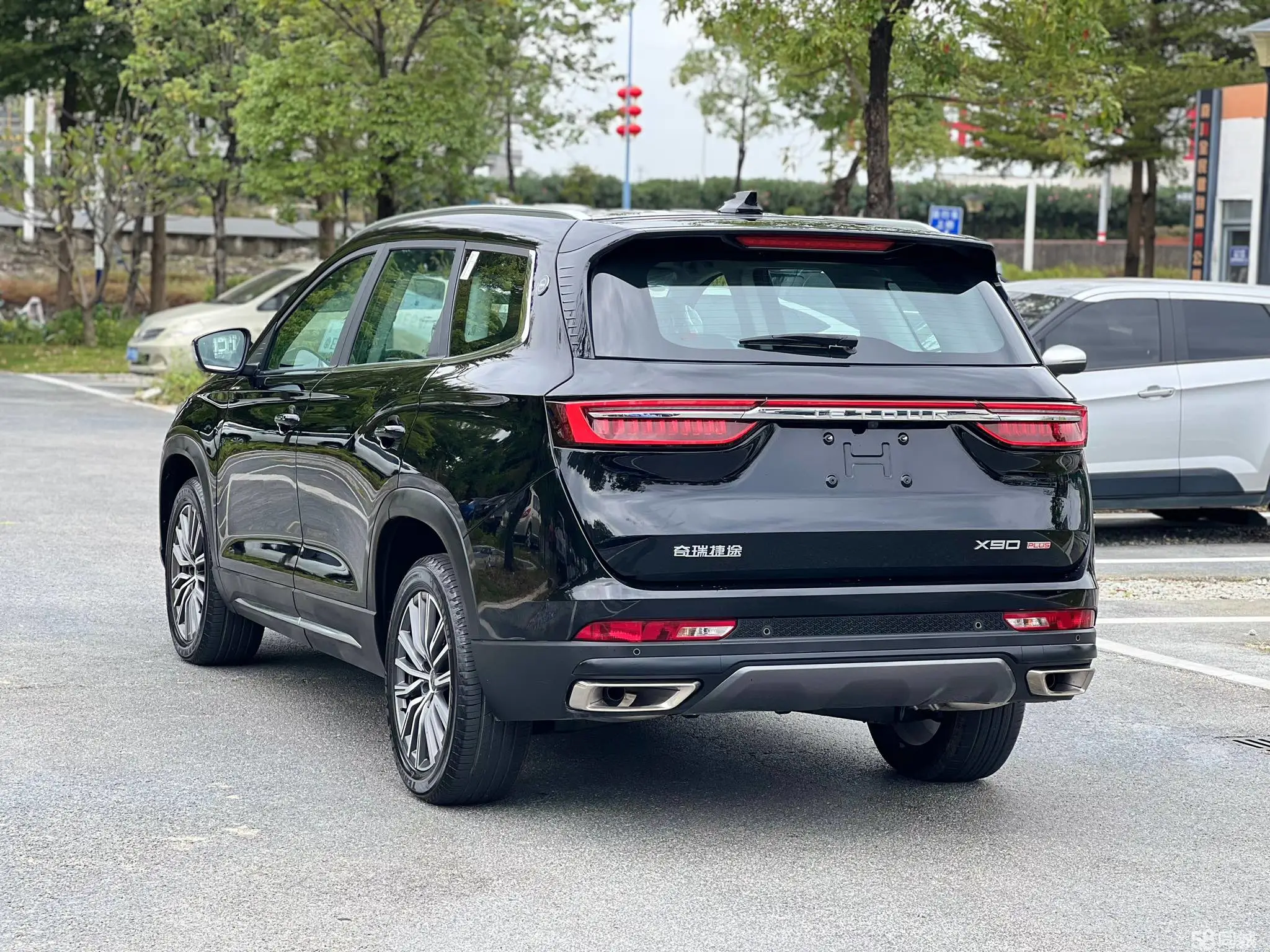 Jetour X90 PLUS 2025 car image #4