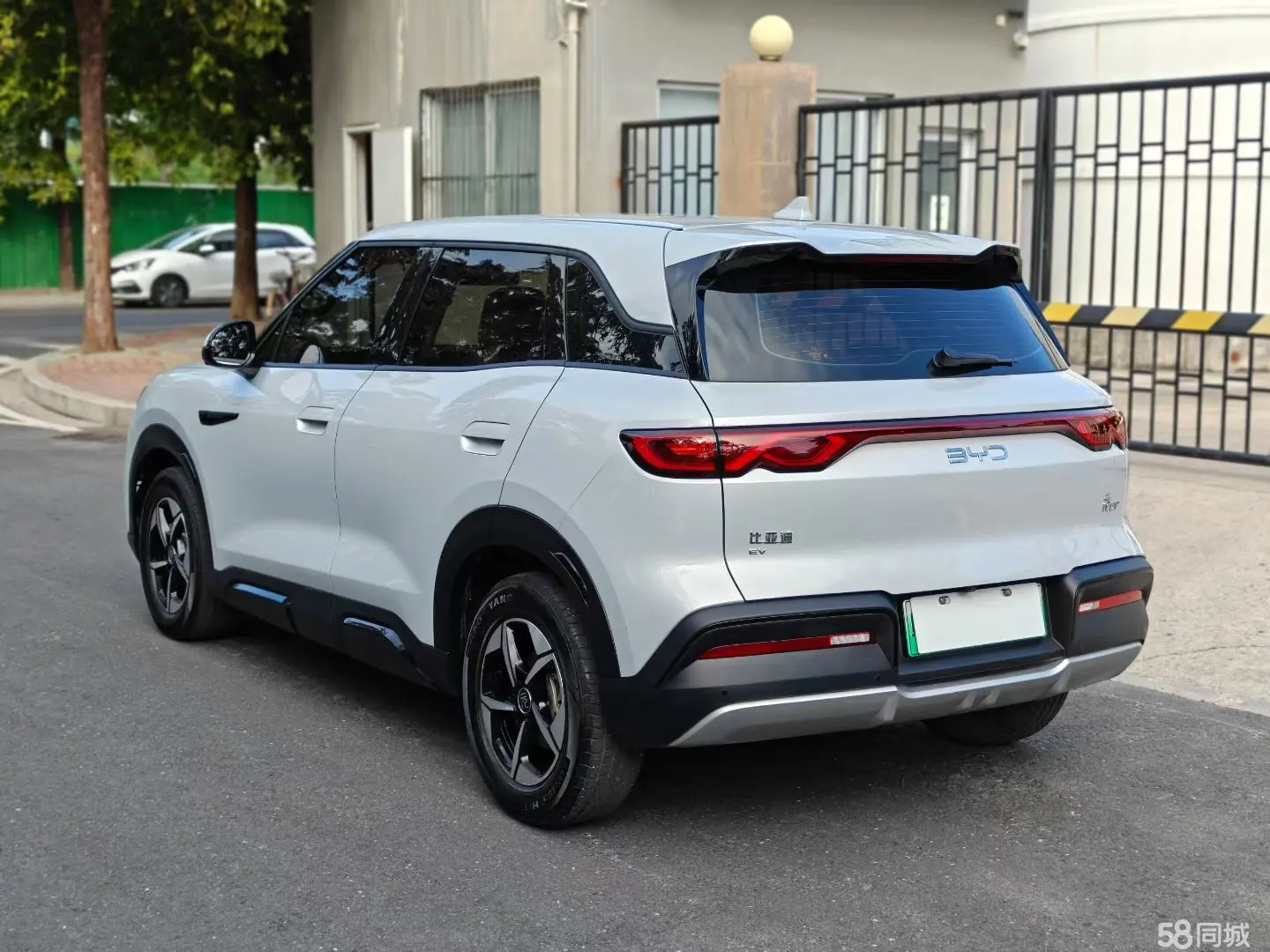 BYD YuanUP 2024 #4 BYD YuanUP 2024 car image #4