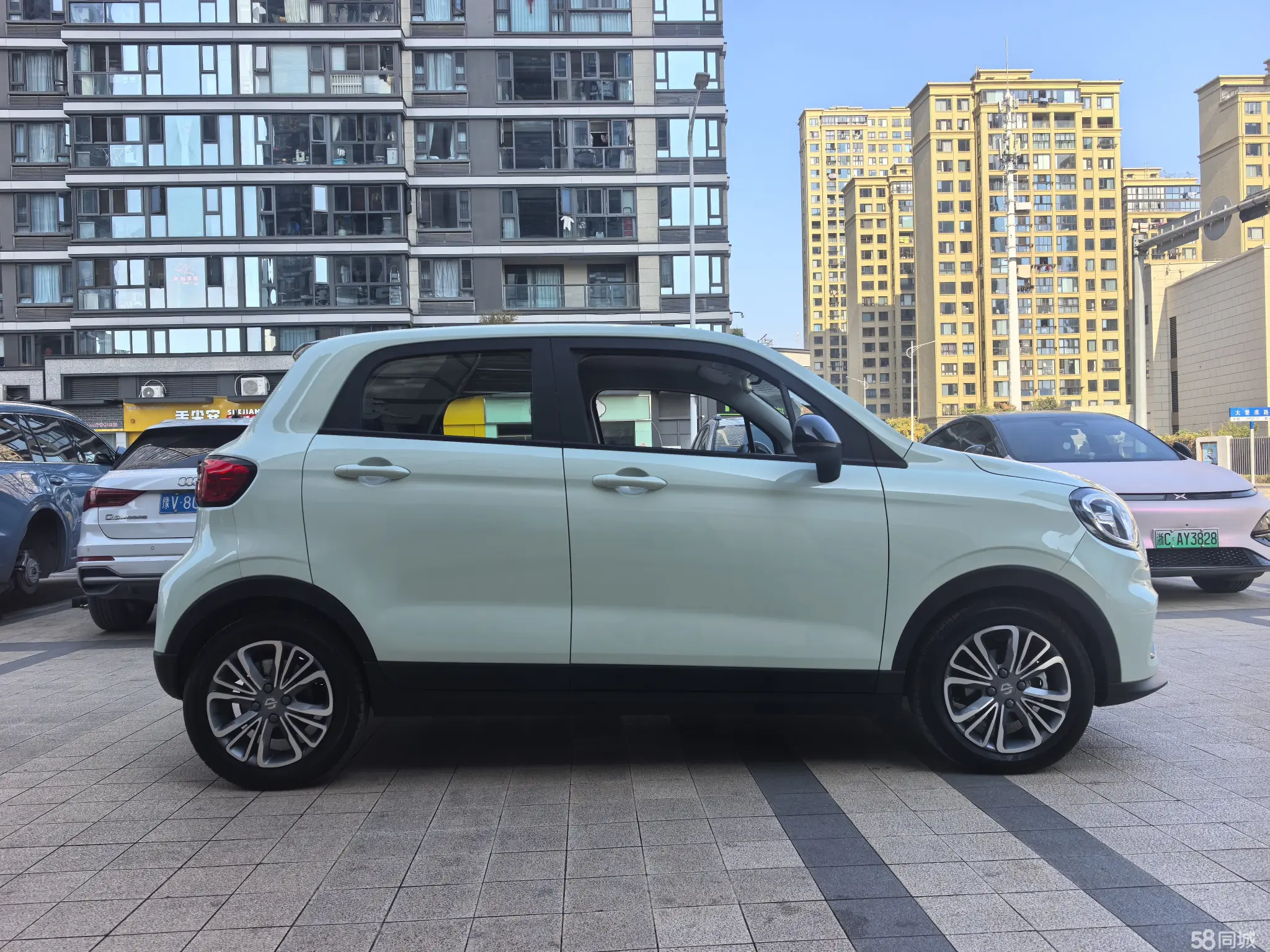 零跑汽车 零跑T03 2024 汽车图片 #4