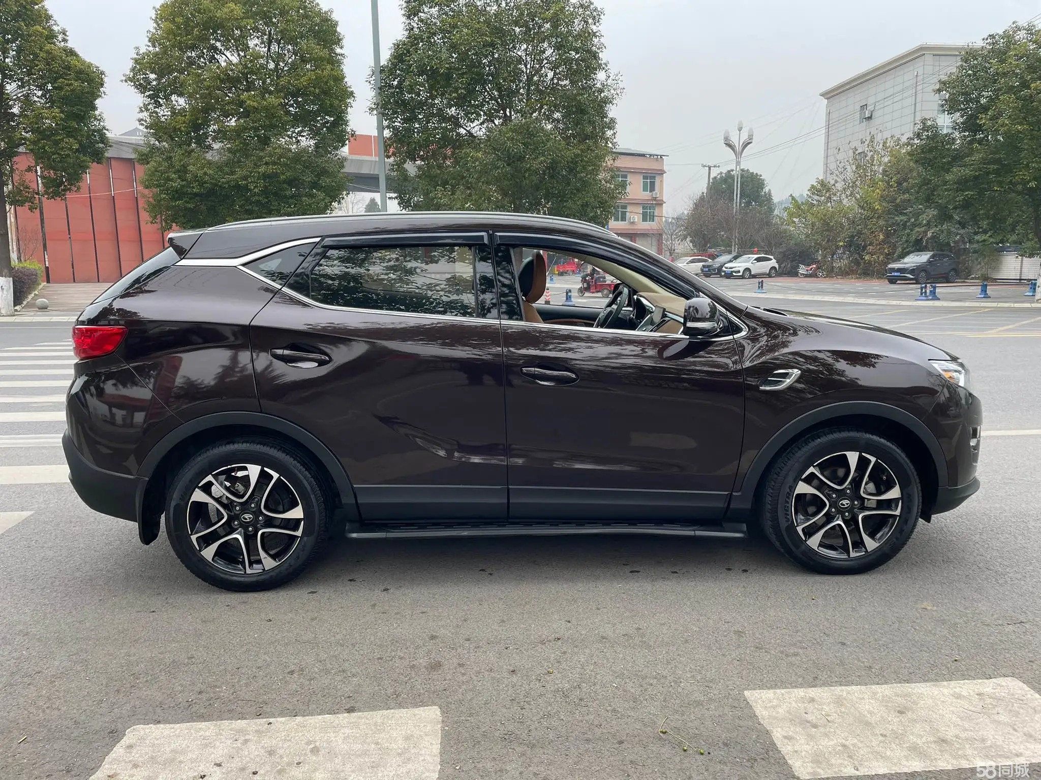 Soueast DX7 2016 #4 Soueast DX7 2016 car image #4