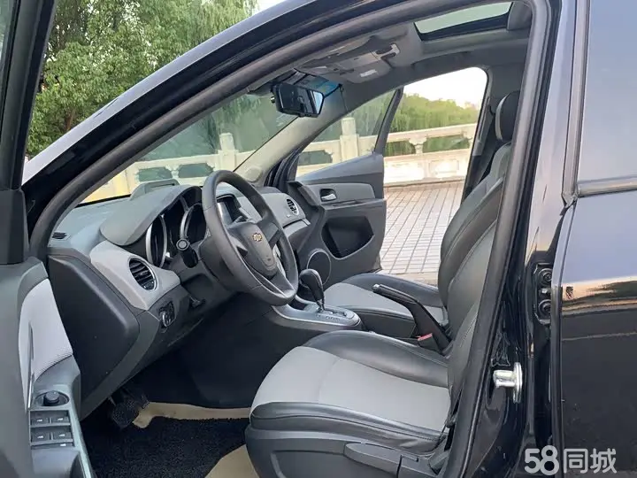 Chevrolet Cruze 2013 immagine di auto #4