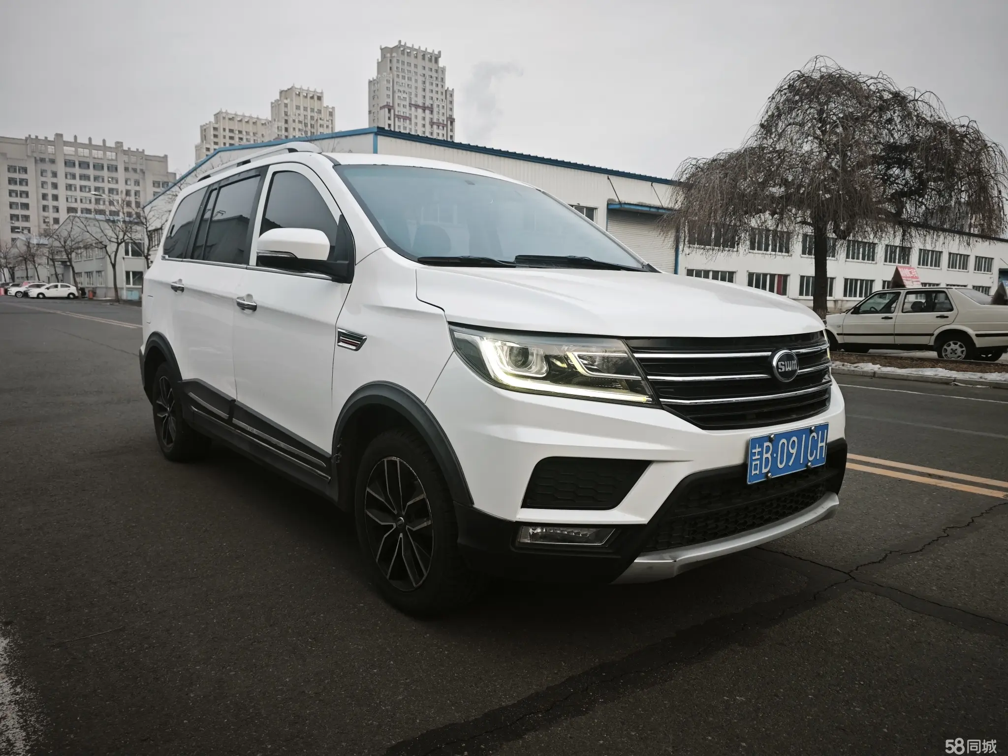 SWM X3 2018 image de voiture #4