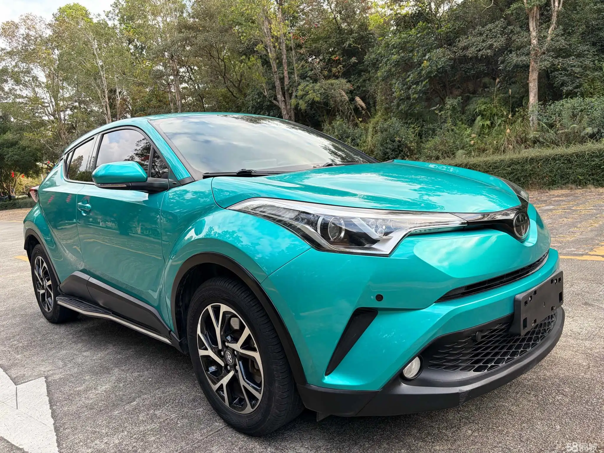 Toyota C-HR 2019 immagine di auto #4