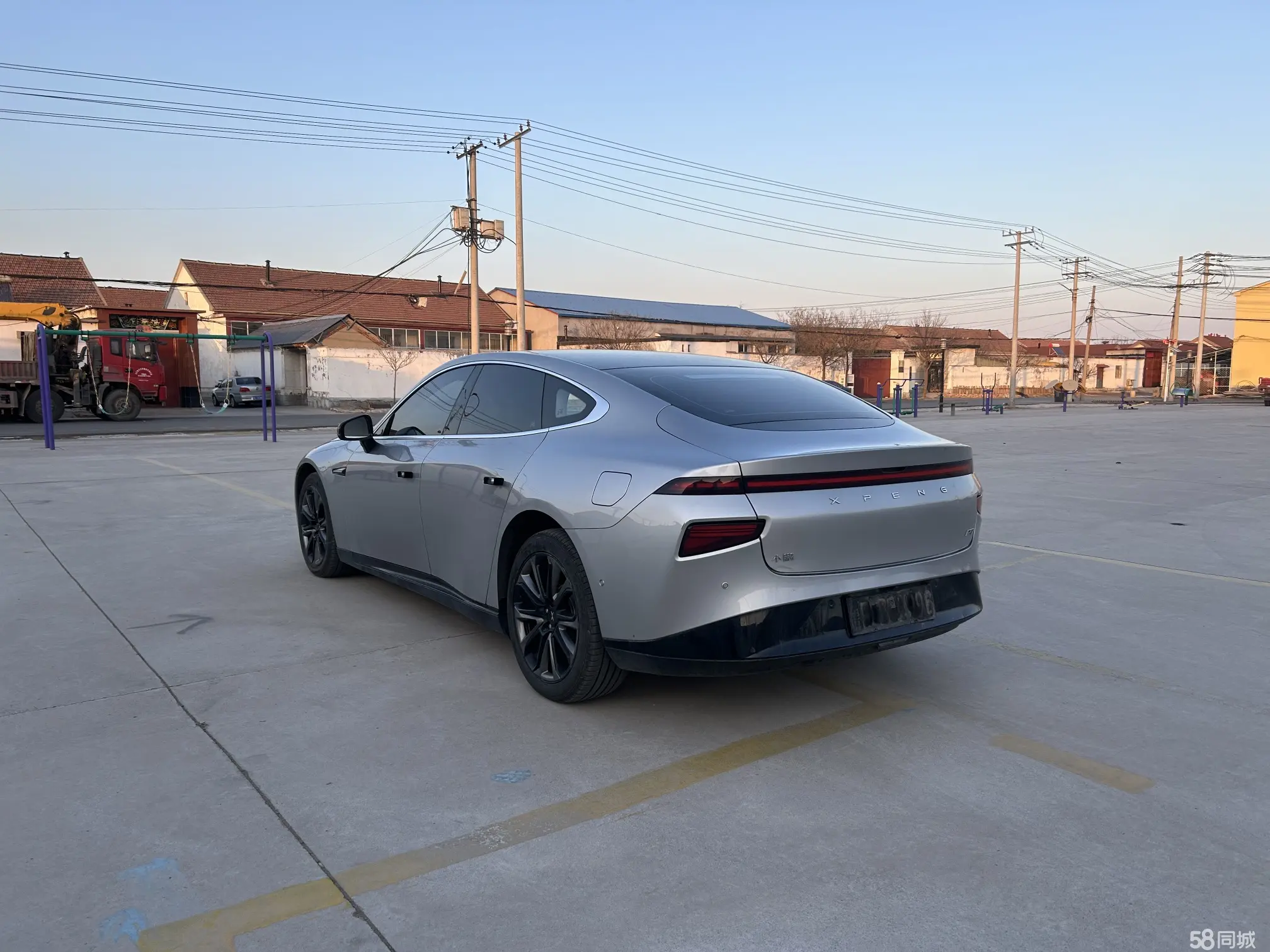 小鹏 小鹏P7 2022 汽车图片 #4