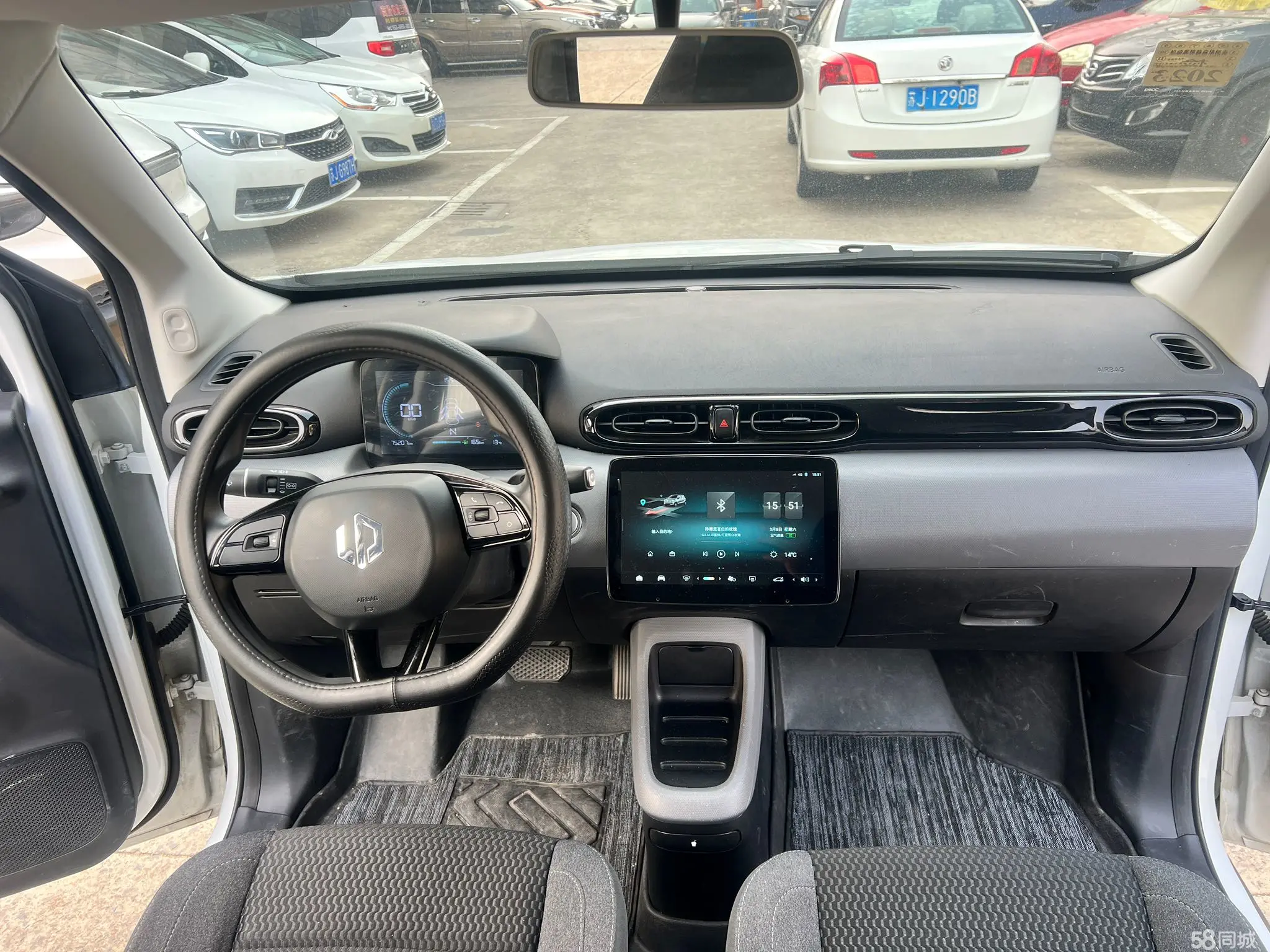 零跑汽车 零跑T03 2021 汽车图片 #4