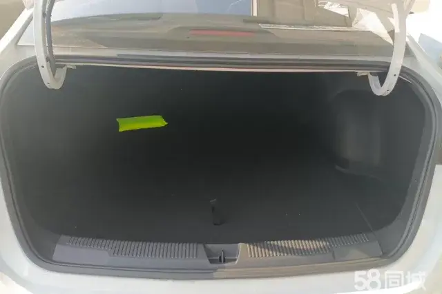Roewe i5 2025 #4 Roewe i5 2025 car image #4