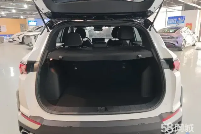 GEELY Coolray 2025 صورة سيارة #4