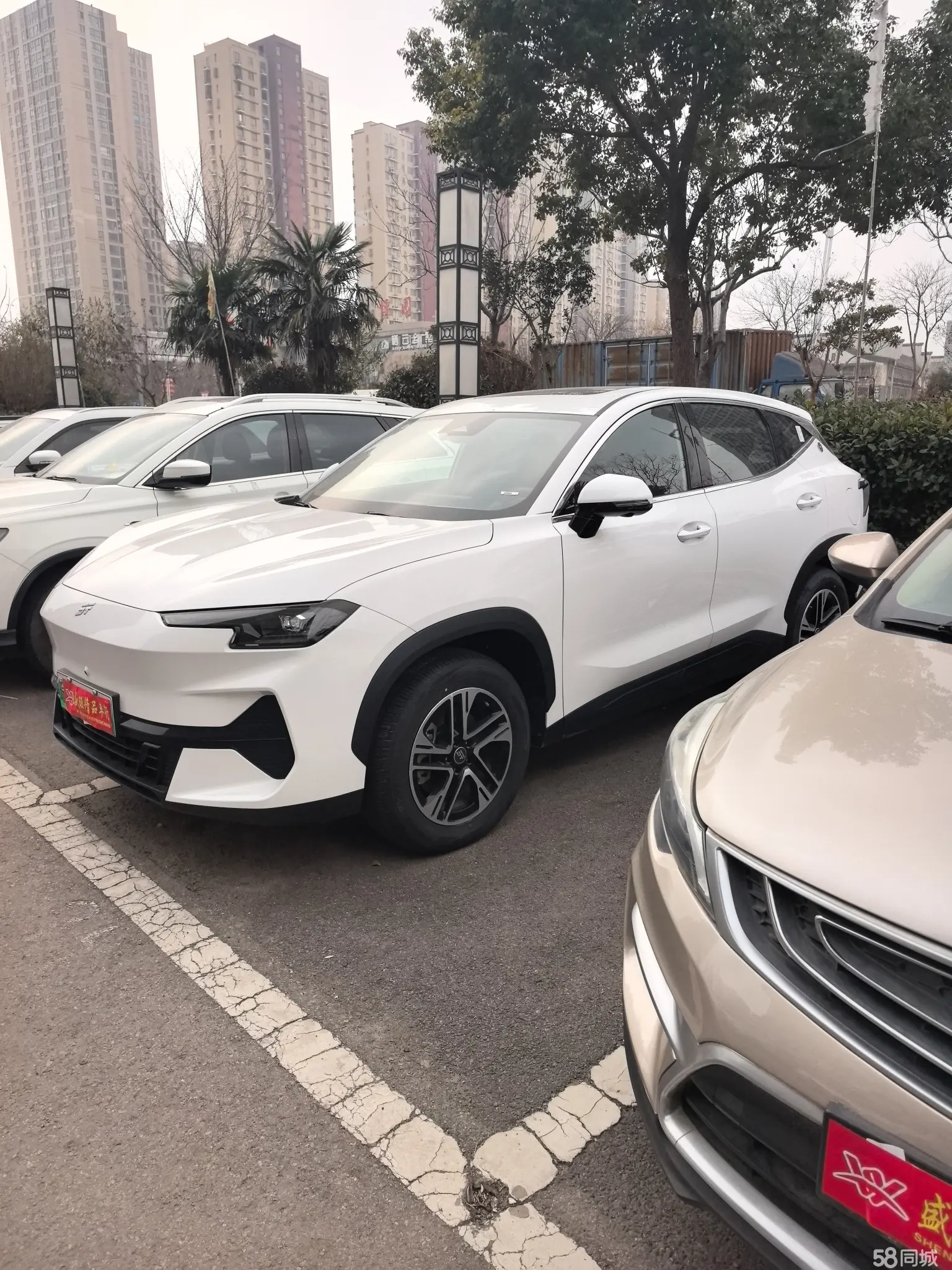 Jetour L6 2024 #4 Jetour L6 2024 car image #4