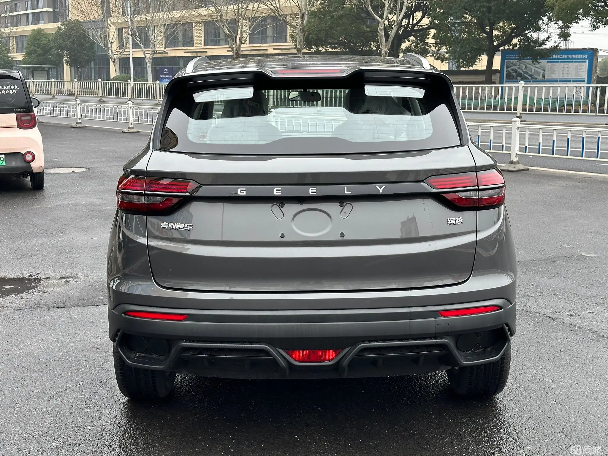 GEELY Coolray 2024 صورة سيارة #4