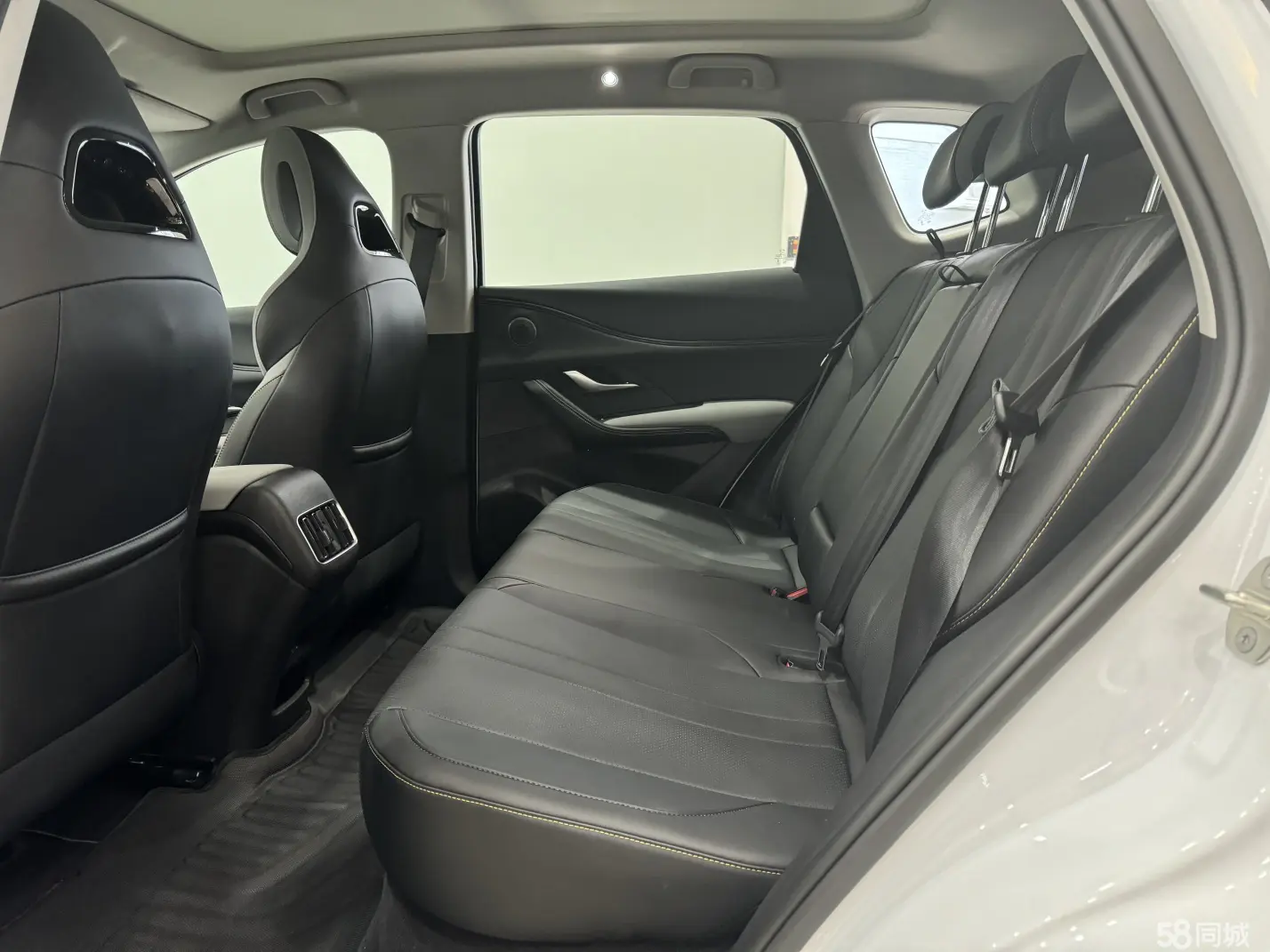 BYD Sea Lion 05 DM-i 2025 car image #4