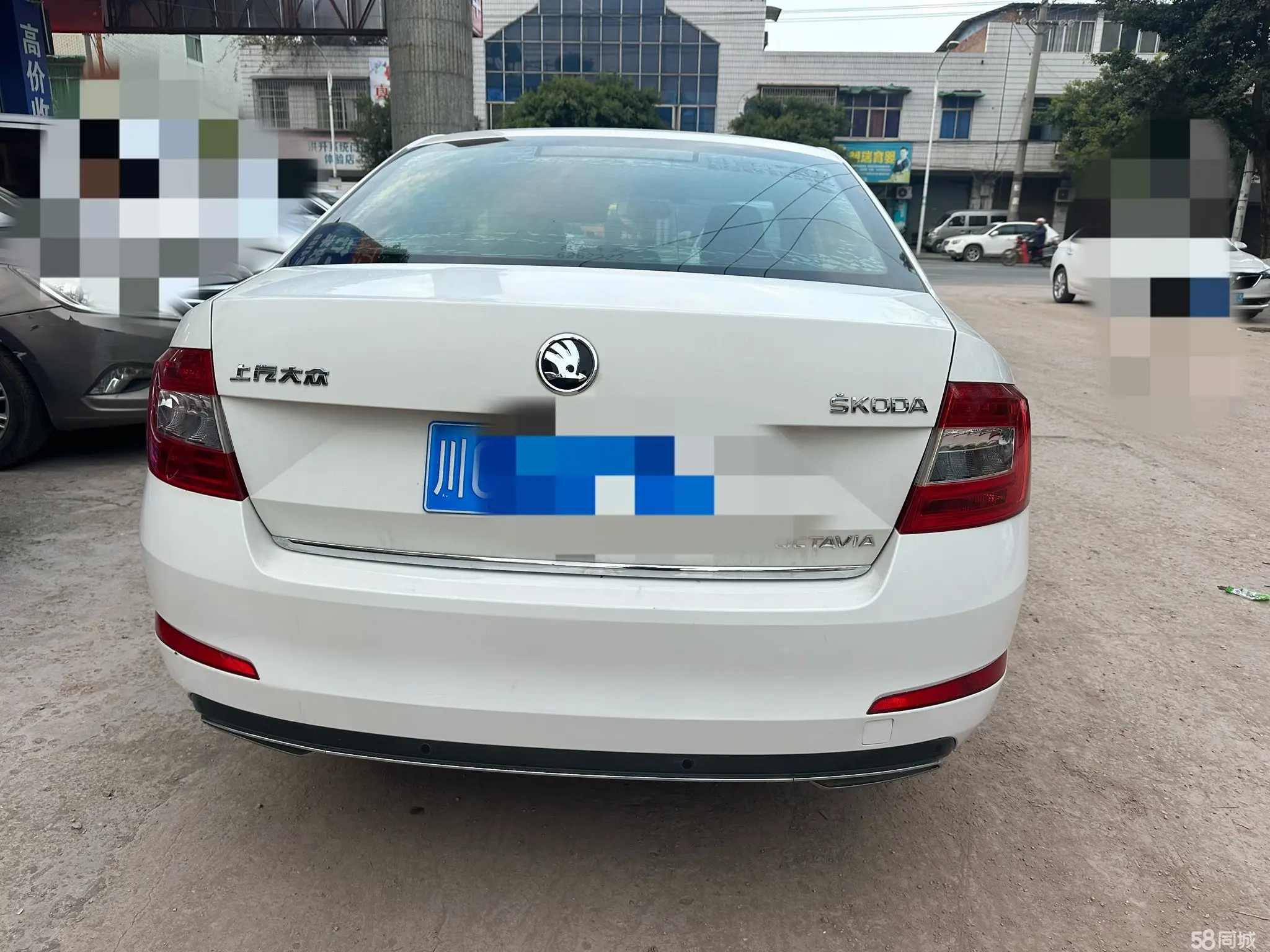 Skoda Octavia 2016 car image #4