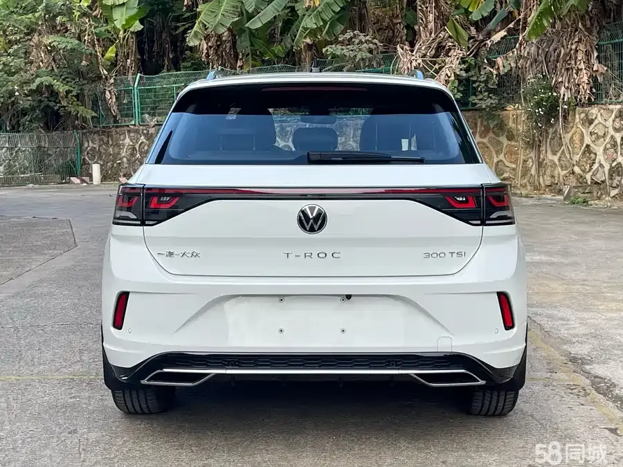 Volkswagen T-Roc 2022 immagine di auto #4