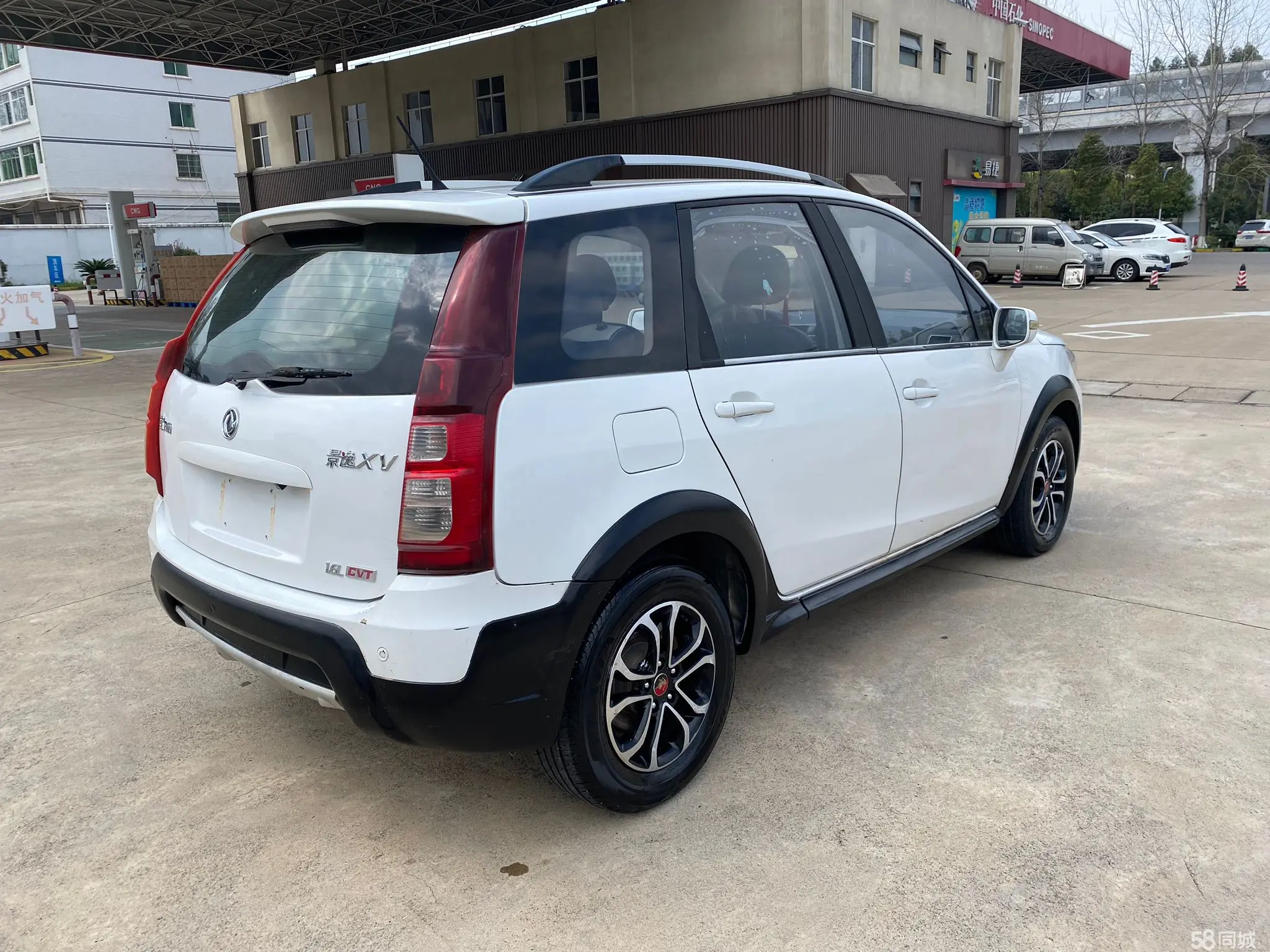 东风风行 景逸XV 2016 汽车图片 #4