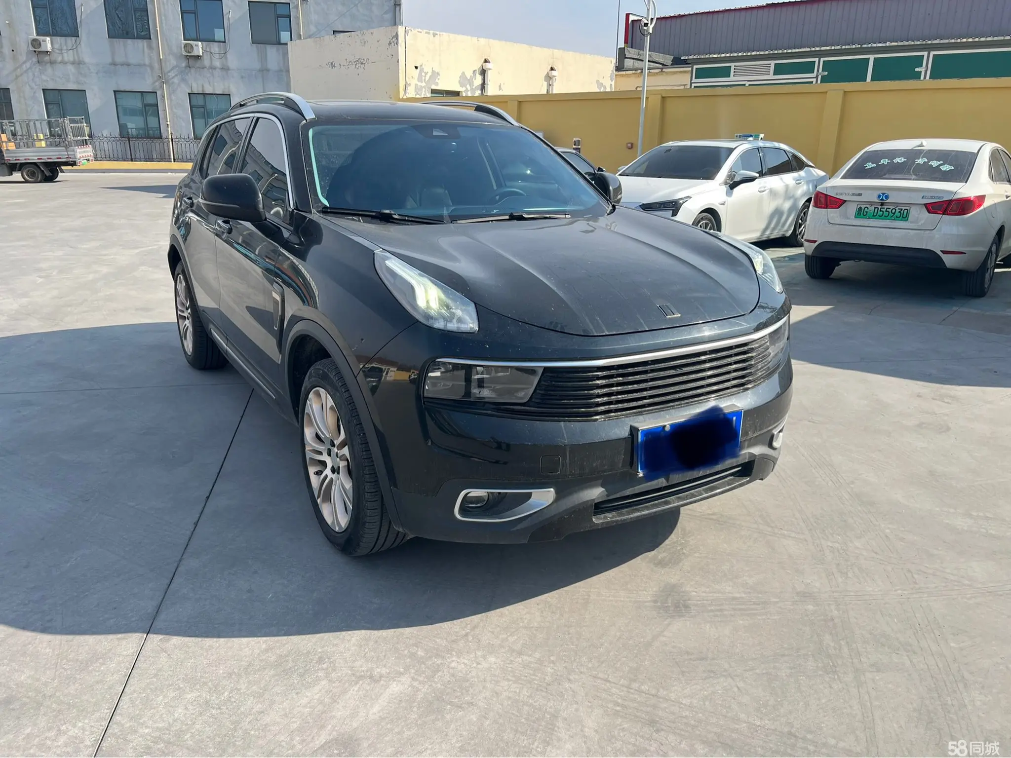 Lynk & Co 01 2018 #4 Lynk & Co 01 2018 car image #4
