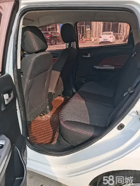 Changan BenBen 2016 изображение автомобиля #4