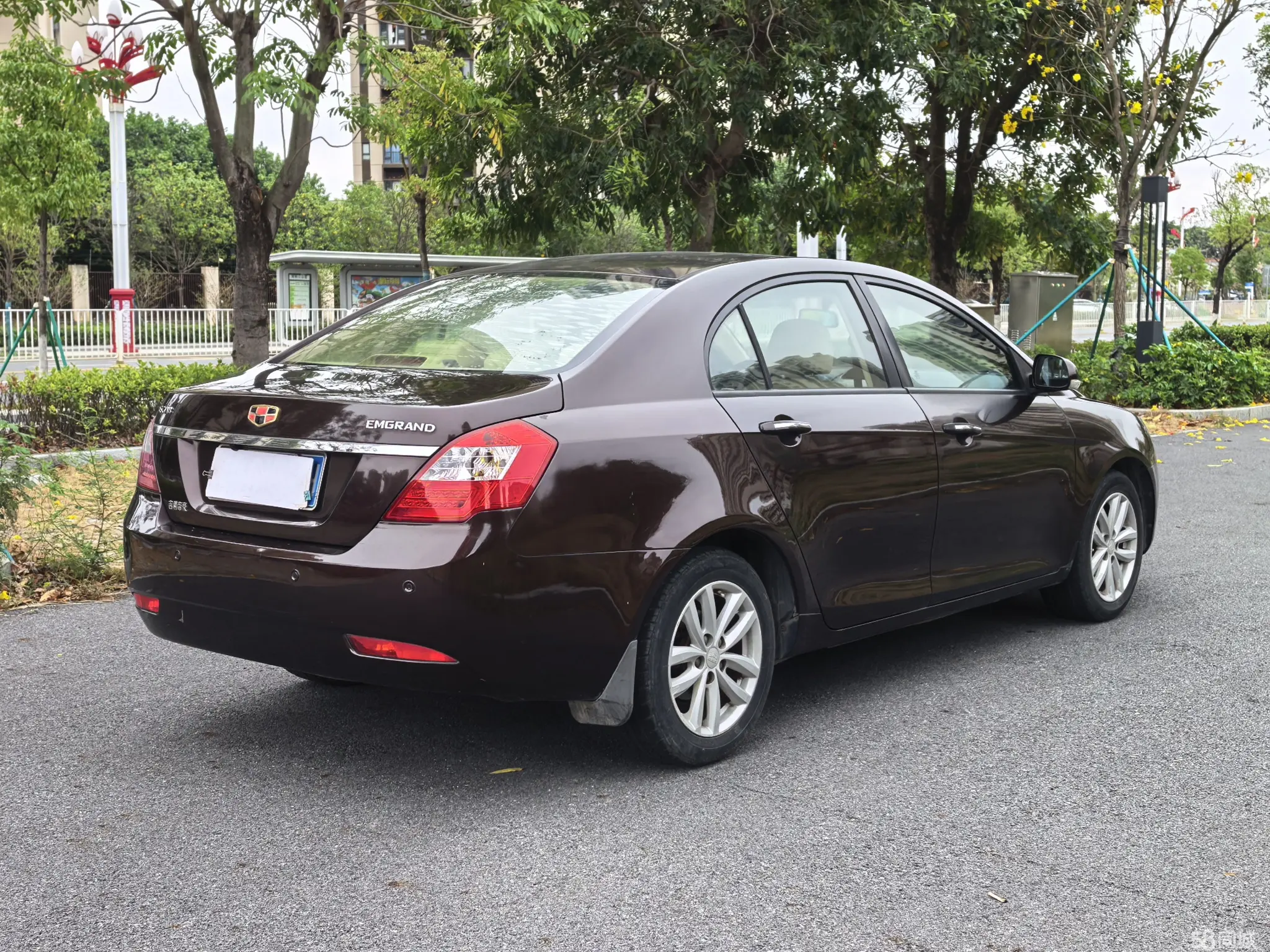 GEELY Emgrand Classic 2013 car image #4