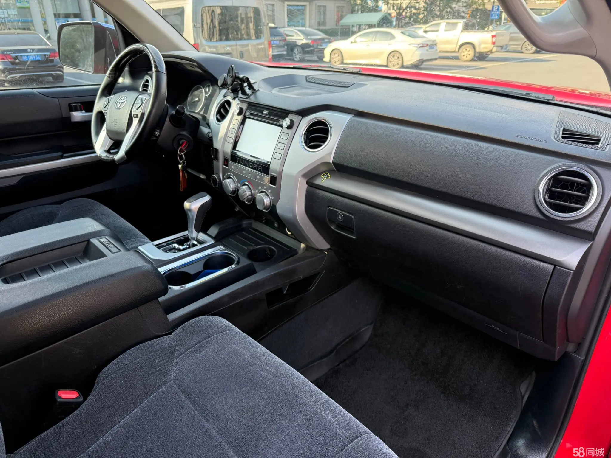 Toyota Tundra 2016 immagine di auto #4