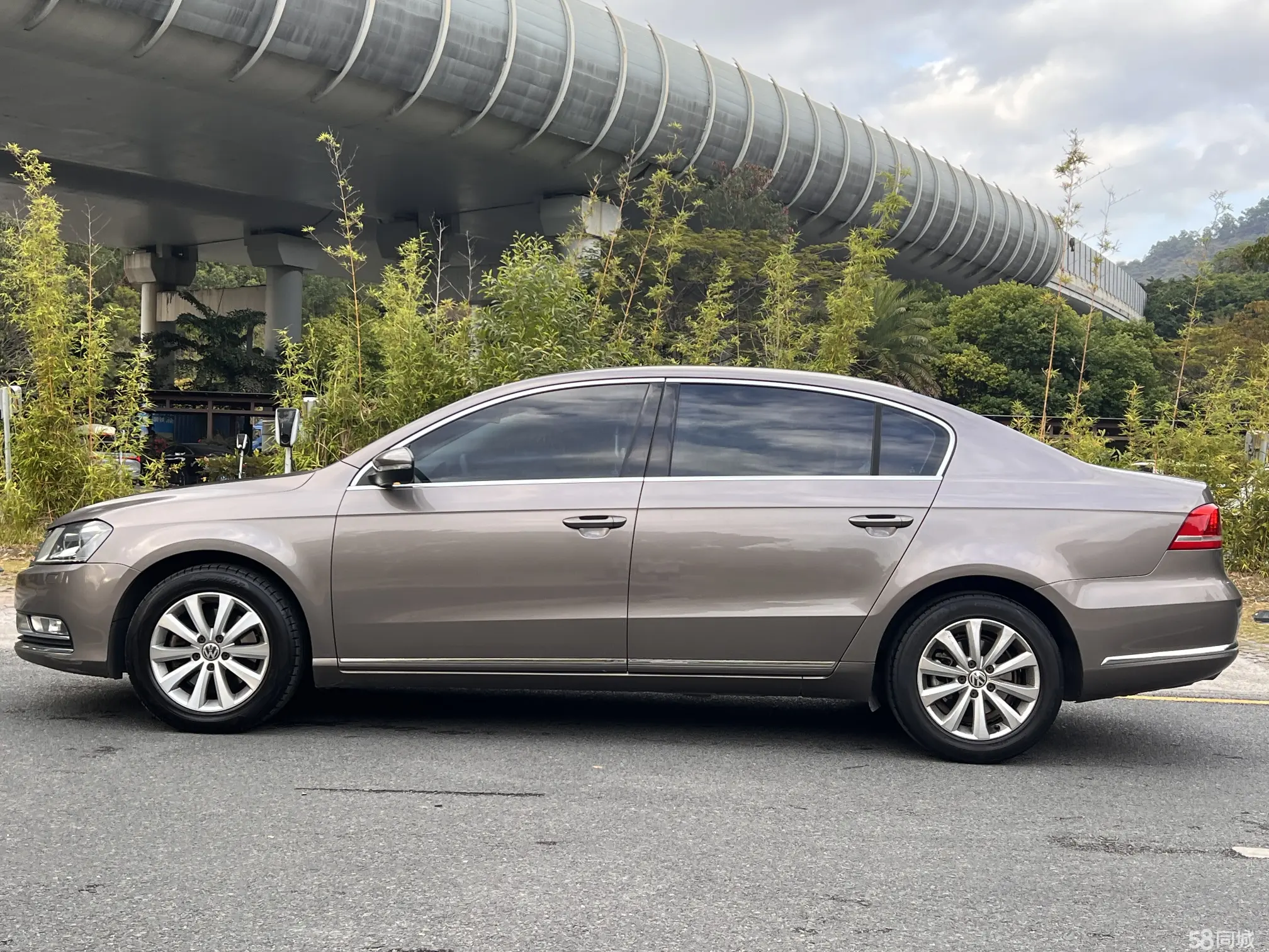 Volkswagen Magotan 2013 immagine di auto #4