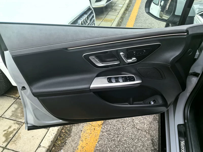 Mercedes-Benz EQE Class 2023 #4 Mercedes-Benz EQE Class 2023 immagine di auto #4