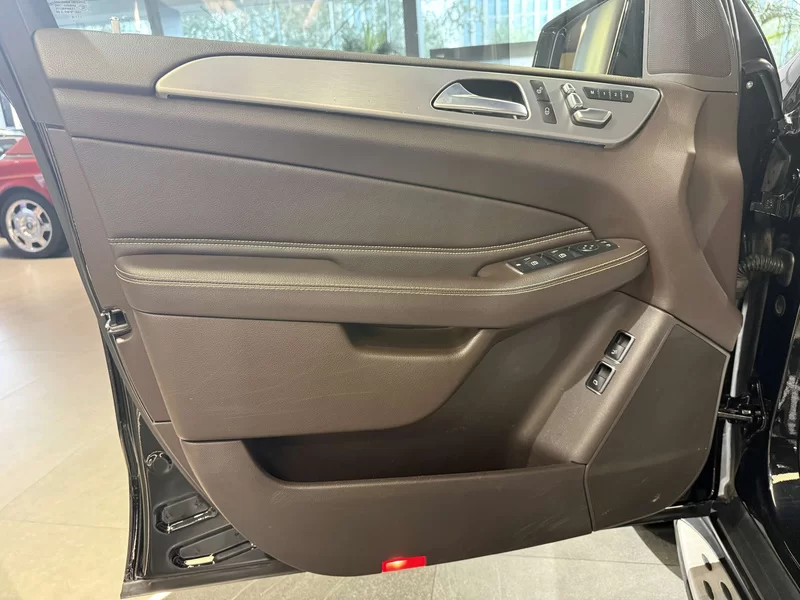 Mercedes-Benz GLS AMG 2016 car image #4