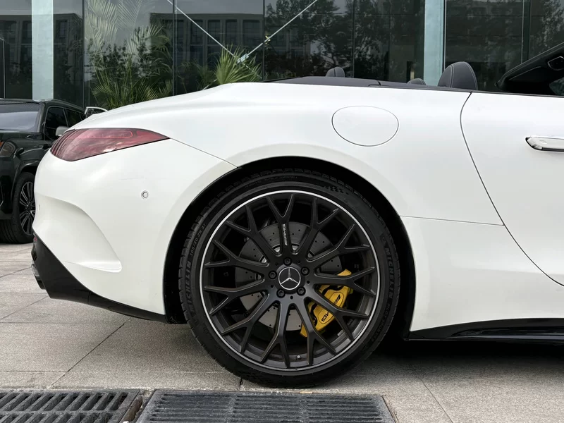 Mercedes-Benz SL AMG 2023 immagine di auto #4