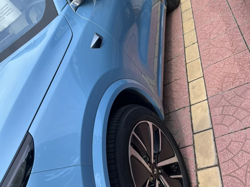 Li L8 2024 imagen de coche #4